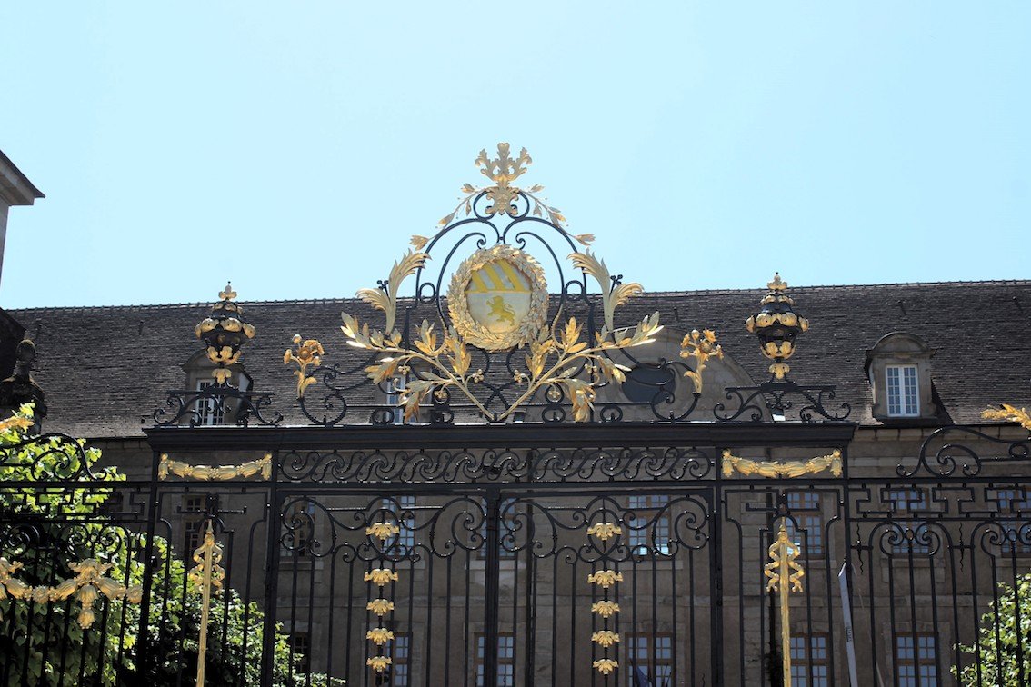 Inauguration de la restauration des grilles d’honneur du Lycée Bonaparte à Autun : un patrimoine napoléonien bientôt mis à l’honneur 1 76496 1 full