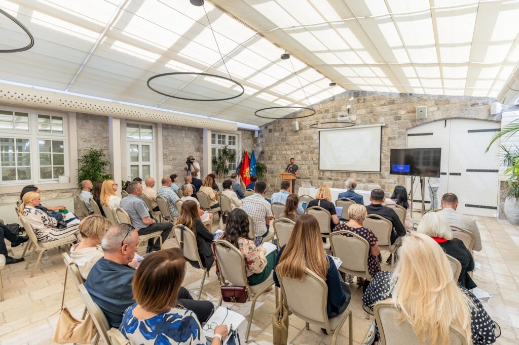 L’Assemblée Générale de la Fédération européenne des cités Napoléoniennes à Herceg Novi : une rencontre européenne au cœur des Balkans 2 article herceg novi optimized