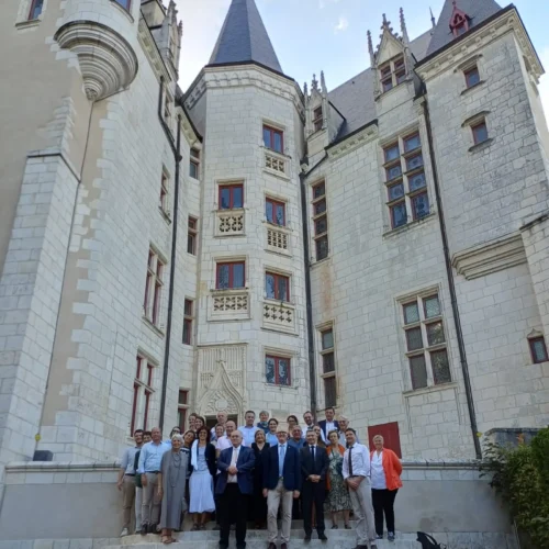 Photo groupe chateau web